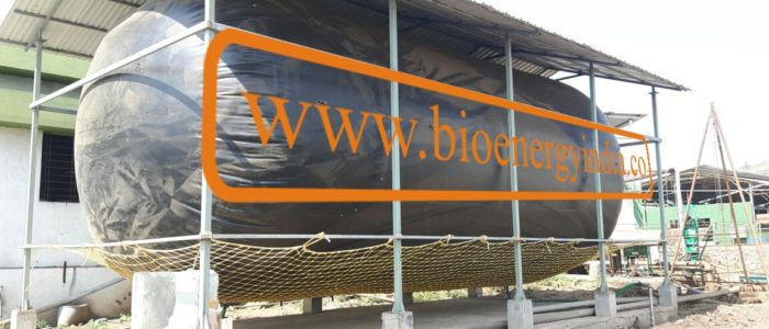 Biogas storage balloon